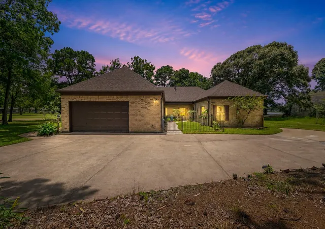 Photo 3 of Sale Pending at 273 Augusta Dr, Trinity, TX 75862 | MLS# 260671 | Listing updated on 2026-09-10