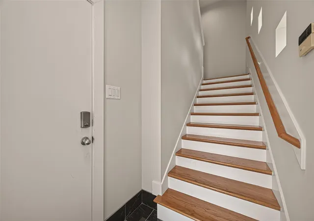 Photo 3 of Single family home for sale at 5653 Pine St, Houston, TX 77081 | MLS# 81351703 | Listing updated on 2026-09-18