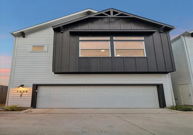 2nd image of 1524 Ojeman Rd #D, Houston, TX 77055 | MLS# 79729490