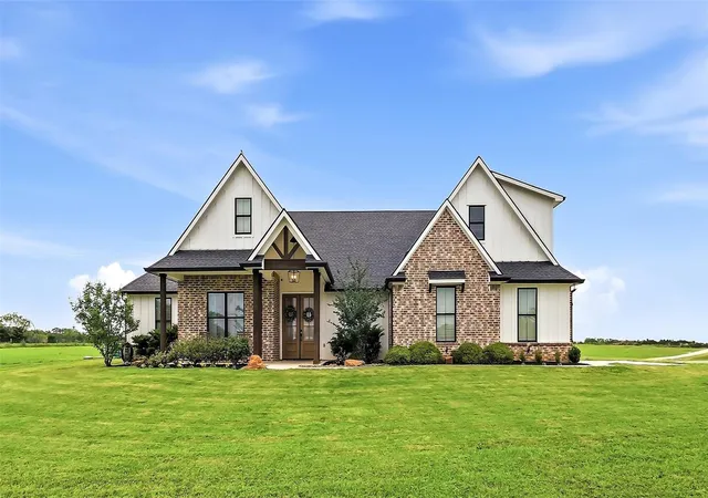 Homes for sale in Hearne, TX | 10547 Acacia Ln, Hearne, TX 77859 | MLS# 34216902