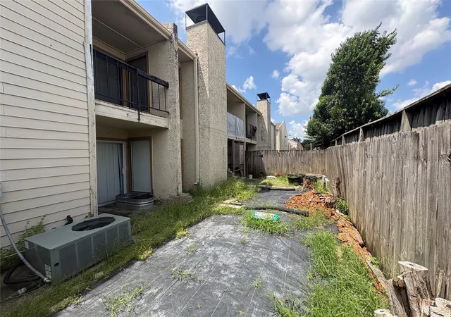 26th image of 10075 Westpark Dr #94, Houston, TX 77042 | MLS# 94134232