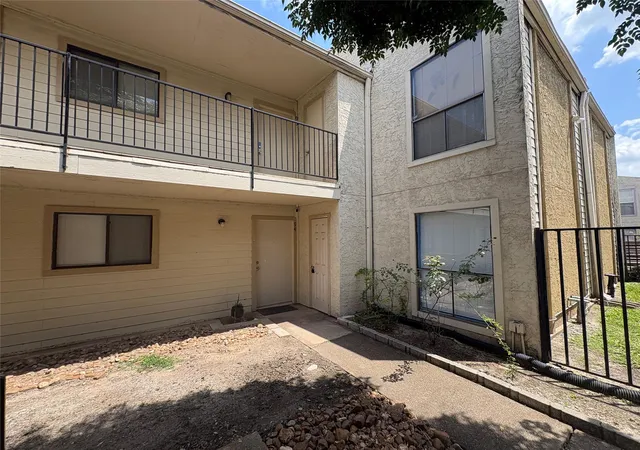 2nd image of 10075 Westpark Dr #94, Houston, TX 77042 | MLS# 94134232