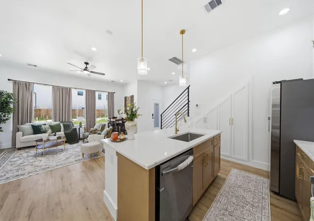 1st image of 8902 Knoll Leaf Dr, Houston, TX 77080 | MLS# 23760941