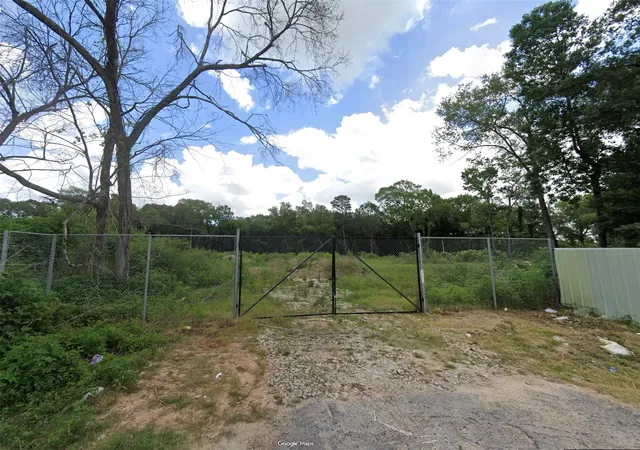 1st image of 0 Woodlyn/ 8239 Linda Vista Rd, Houston, TX 77028 | MLS# 63463555