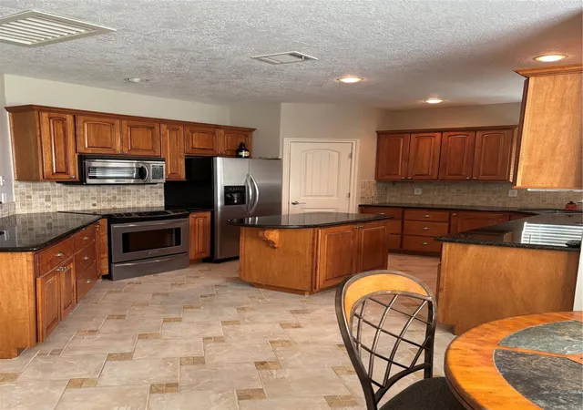 4th image of 145 Bridgeway, Onalaska, TX 77360 | MLS# 80740898