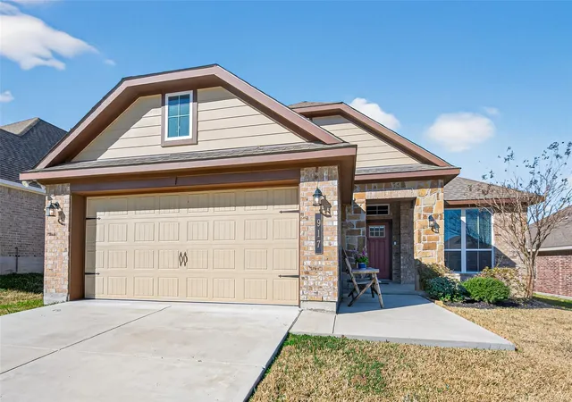 Homes for sale in Brenham, TX | 917 Farm Path, Brenham, TX 77833 | MLS# 85168406