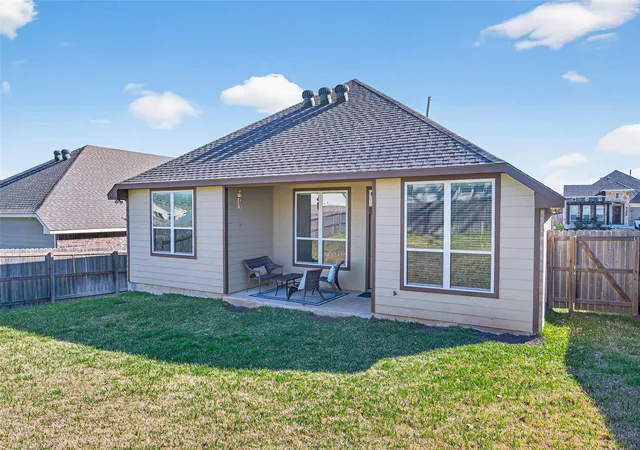 Homes for sale in Brenham, TX | 917 Farm Path, Brenham, TX 77833 | MLS# 85168406