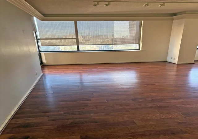 5th image of 15 Greenway Plz #14D, Houston, TX 77046 | MLS# 14427761