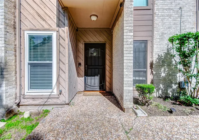 2nd image of 11280 Braes Forest Dr, Houston, TX 77071