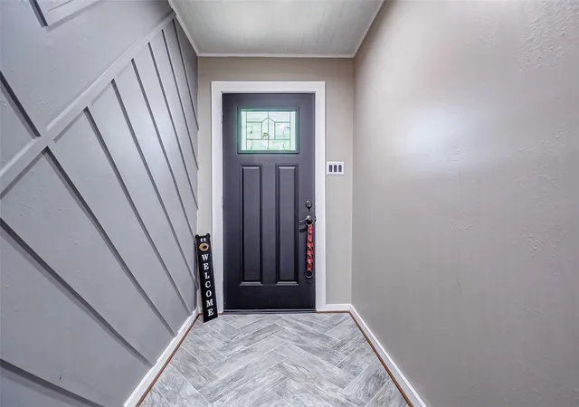 3rd image of 11280 Braes Forest Dr, Houston, TX 77071