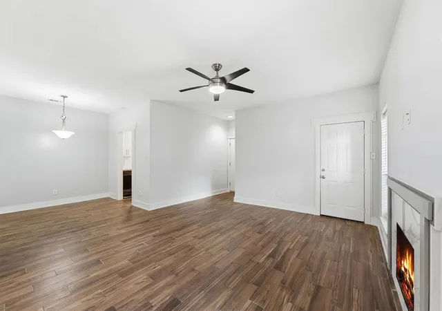 Photo 3 of Condo for sale at 9707 Richmond Ave #127, Houston, TX 77042 | MLS# 47895613 | Listing updated on 2026-09-14