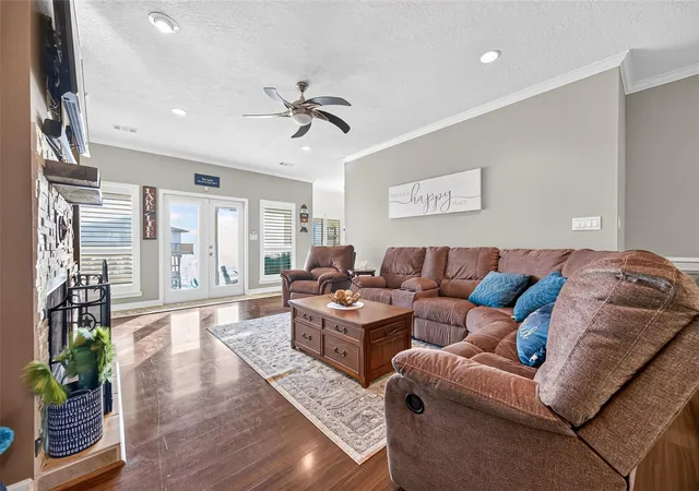 Photo 3 of Single family home for sale at 200 Little Dove, Livingston, TX 77351 | MLS# 5191984 | Listing updated on 2026-09-14