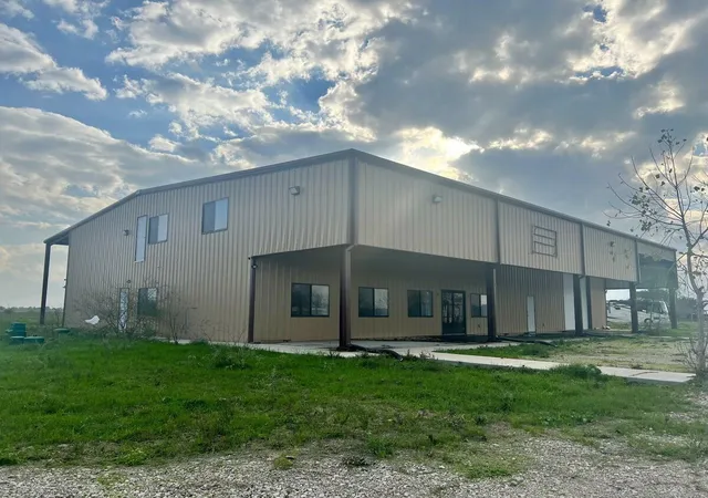 Photo 4 of Single family home for sale at 36847 0002 Richard Frey Rd Dr, Hempstead, TX 77445 | MLS# 25670729 | Listing updated on 2026-09-17