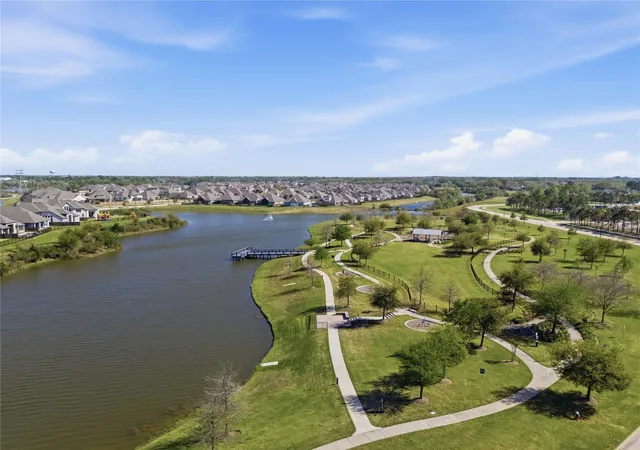 33rd image of 416 Bartlett St, Webster, TX 77598 | MLS# 85841891