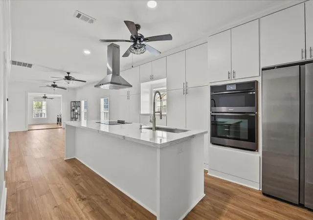 3rd image of 7013 Corsicana St, Houston, TX 77020 | MLS# 19960279