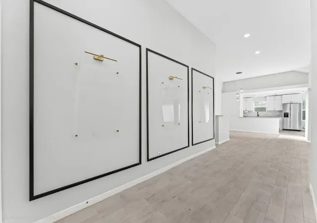 3rd image of 7810 Poitiers Dr, Houston, TX 77071 | MLS# 48862148