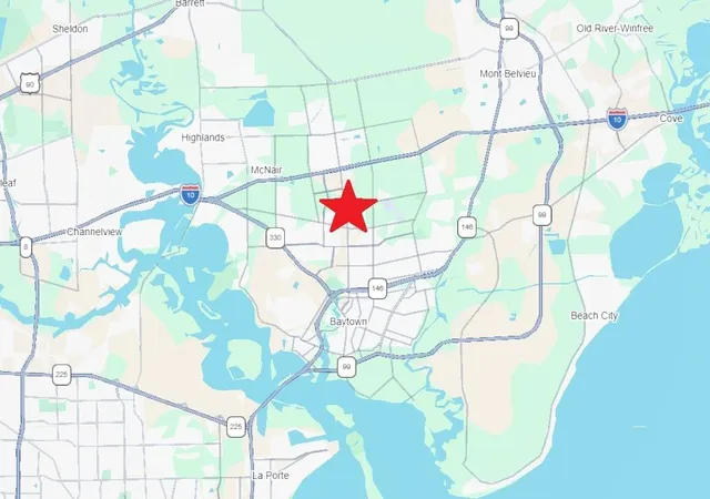 3rd image of 1007 & 1009 N Rd, Baytown, TX 77521 | MLS# 31832996
