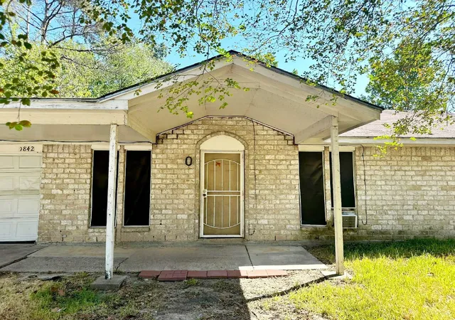 1st image of 9842 Lum Ln, Houston, TX 77078 | MLS# 47745740