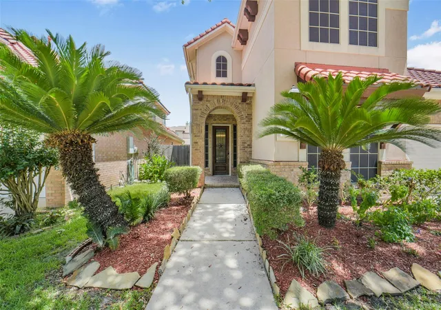 3rd image of 82 Cherry Hills Dr, Jersey Village, TX 77064 | MLS# 36686494