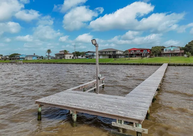 Homes for sale in Palacios, TX | 2116 W Bayshore Dr, Palacios, TX 77465 | MLS# 41716656