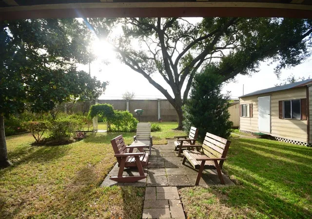 34th image of 5703 Greencraig Dr, Houston, TX 77035 | MLS# 22980061
