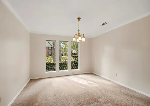 Photo 4 of Single family home for sale at 3519 Oak Lake Dr, Kingwood, TX 77339 | MLS# 18502032 | Listing updated on 2026-09-17