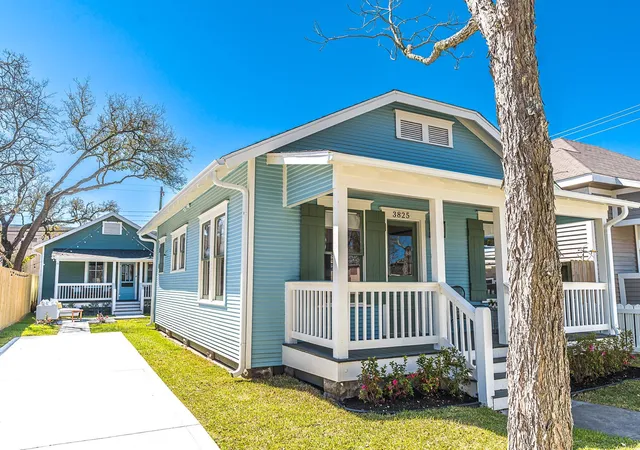 Photo 1 of Single family home for sale at 3825 Ave N 1/2, Galveston, TX 77550 | MLS# 60444023 | Listing updated on 2026-07-10