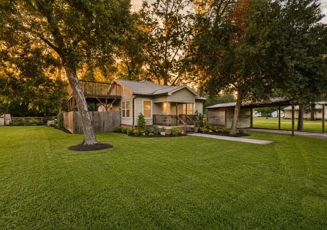 1st image of 121 Mabry St, New Waverly, TX 77358 | MLS# 13478927