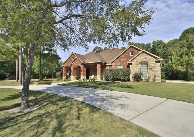 2nd image of 1547 Ruby Dr, Willis, TX 77378 | MLS# 39139701