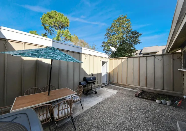 4th image of 6154 W Airport Blvd #16, Houston, TX 77035 | MLS# 32256456