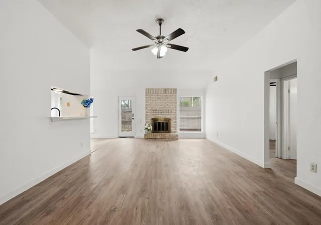 Photo 3 of Single family home for sale at 16022 Sierra Vista Dr, Houston, TX 77083 | MLS# 52245953 | Listing updated on 2026-09-01