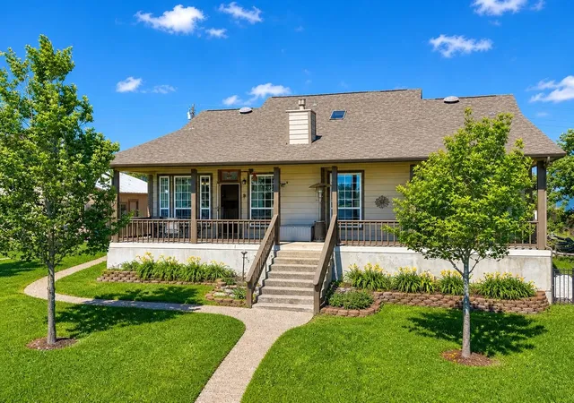 3rd image of 111 7Th Ave, Onalaska, TX 77360 | MLS# 65678688