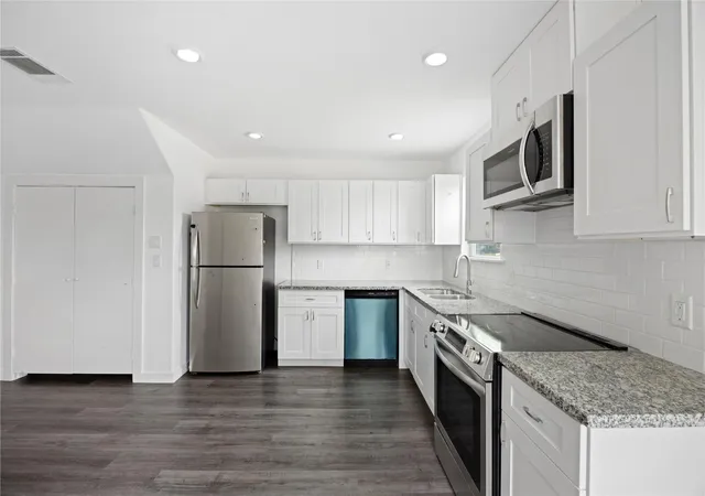 Photo 2 of Sale Pending at 9241 Seeker St, Houston, TX 77028 | MLS# 9823672 | Listing updated on 2026-09-10