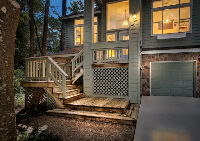 Photo 2 of Sale Pending at 7 W Misty Morning Tr, Spring, TX 77381 | MLS# 63391127 | Listing updated on 2026-09-07