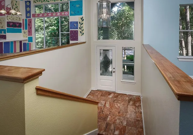 Photo 4 of Sale Pending at 7 W Misty Morning Tr, Spring, TX 77381 | MLS# 63391127 | Listing updated on 2026-09-07