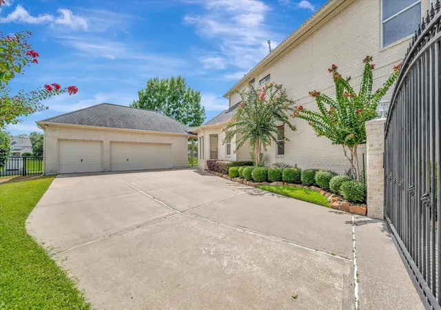 image of 15134 Blossom Bay Dr, Houston, TX 77059 | MLS# 56461060