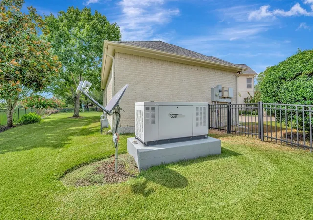 image of 15134 Blossom Bay Dr, Houston, TX 77059 | MLS# 56461060