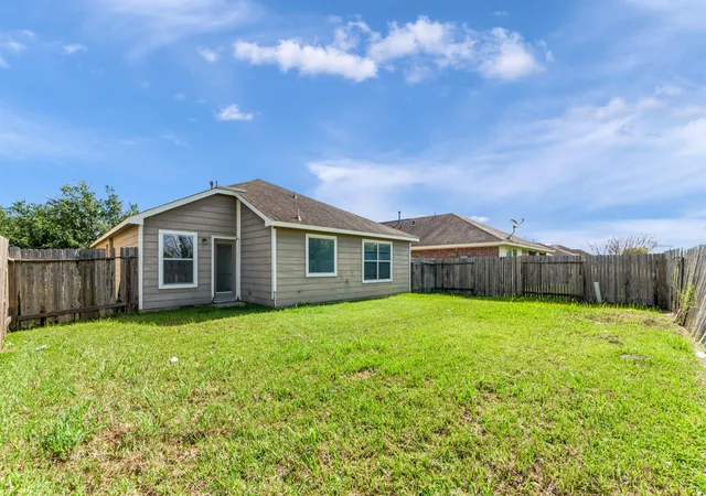 Homes for sale in Pearland, TX | 13112 Trail Manor Dr, Pearland, TX 77584 | MLS# 90343554
