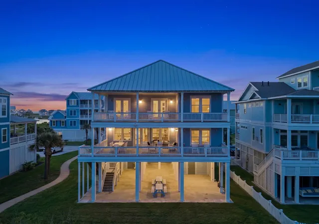 Photo 3 of Single family home for sale at 25631 Snowy Egret Dr, Galveston, TX 77554 | MLS# 53511899 | Listing updated on 2026-09-12