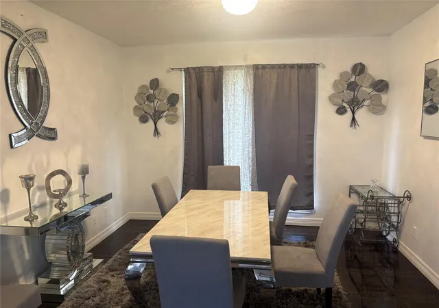 Photo 4 of Single family home for sale at 5014 Kleinbrook Dr, Houston, TX 77066 | MLS# 75050438 | Listing updated on 2026-08-22