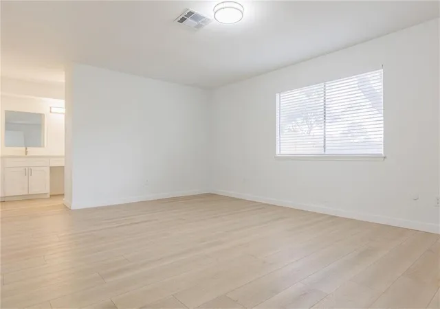 Photo 3 of Single family home for sale at 3206 Cherry Crk Dr, Missouri City, TX 77459 | MLS# 19255125 | Listing updated on 2026-06-05