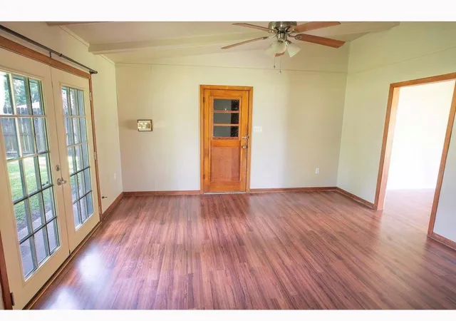 Homes for sale in Lake Jackson, TX | 117 Lazy Ln, Lake Jackson, TX 77566 | MLS# 79268916