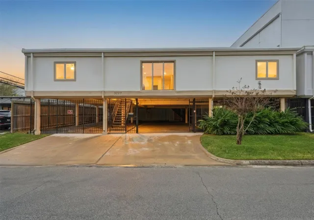 1st image of 3227 Audley St, Houston, TX 77098 | MLS# 87068277