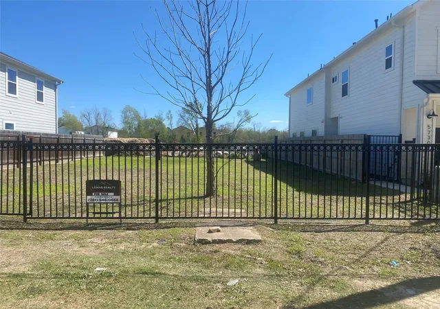 Photo 2 of Land for sale at 5806 Balbo St, Houston, TX 77091 | MLS# 36061330 | Listing updated on 2026-03-18