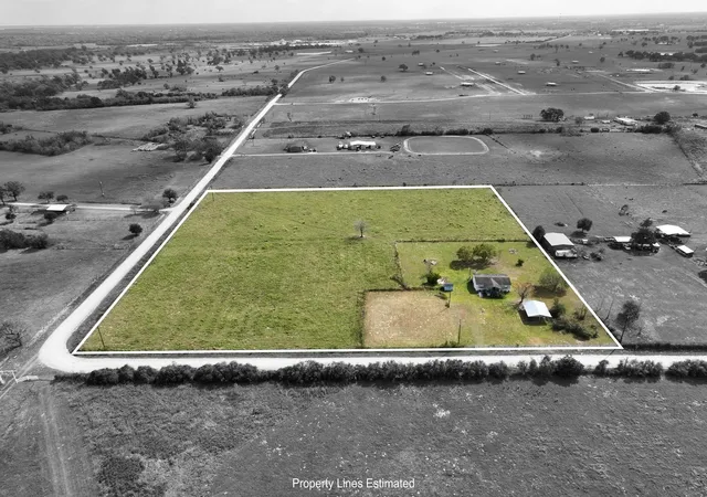 Photo 2 of Sale Pending at 1901 Newsom Rd, Bellville, TX 77418 | MLS# 95044465 | Listing updated on 2026-09-09