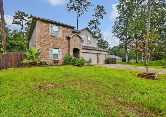 2nd image of 2514 S Colosseum Ct, New Caney, TX 77357 | MLS# 75724590