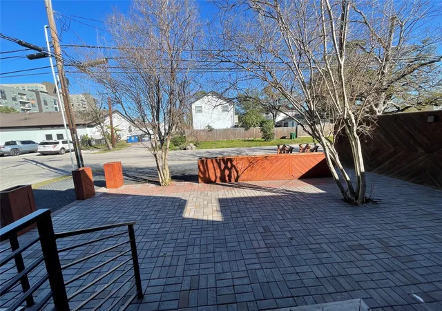 10th image of 1807 Lawrence St, Houston, TX 77008 | MLS# 81161249