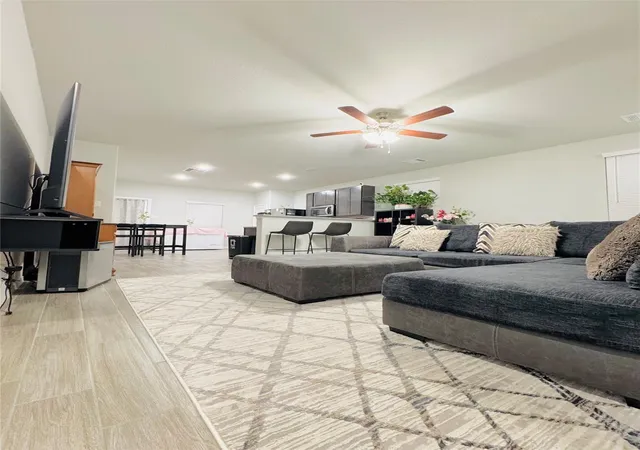 4th image of 24702 Russet Bluff Trl, Houston, TX 77336 | MLS# 48089362