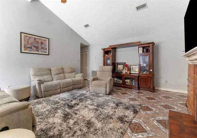 Photo 3 of Single family home for sale at 12147 Swords Crk Rd, Houston, TX 77067 | MLS# 53433904 | Listing updated on 2026-10-09