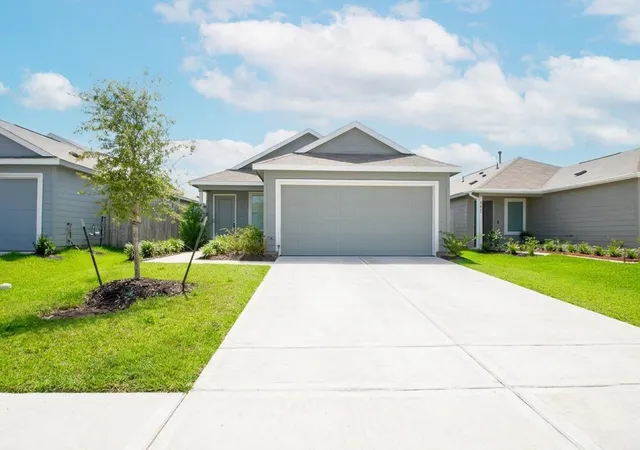 Photo 1 of Single family home for sale at 305 Brandi Dr, Wharton, TX 77488 | MLS# 69911479 | Listing updated on 2026-08-29